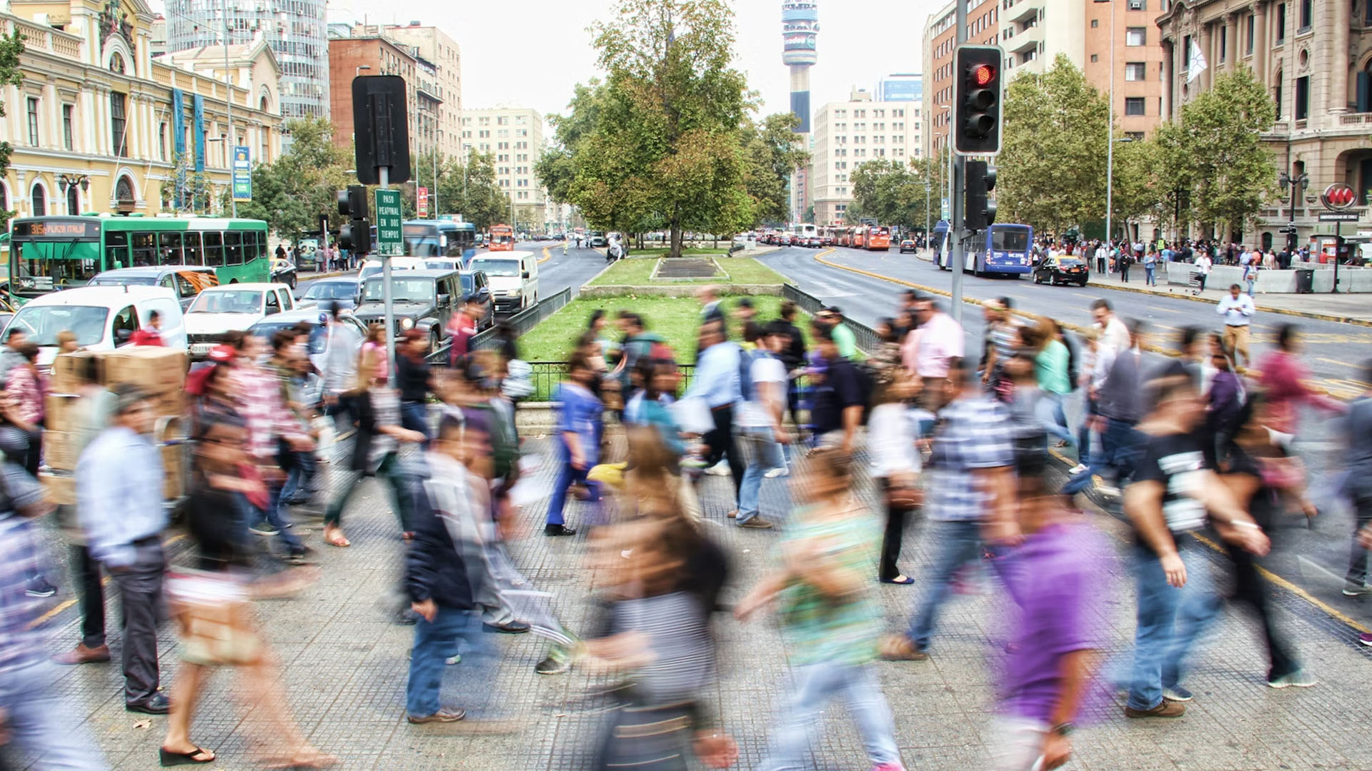 Bilde: Hallvard Barca Hjetland fra These Ways presenterer rapporten for Bergen Næringsråd